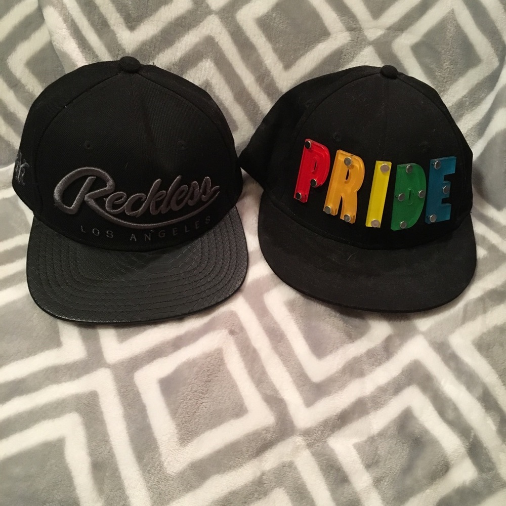 Snapbacks - Picture 3 of 4